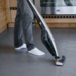 Aspirateur Rowenta au mur